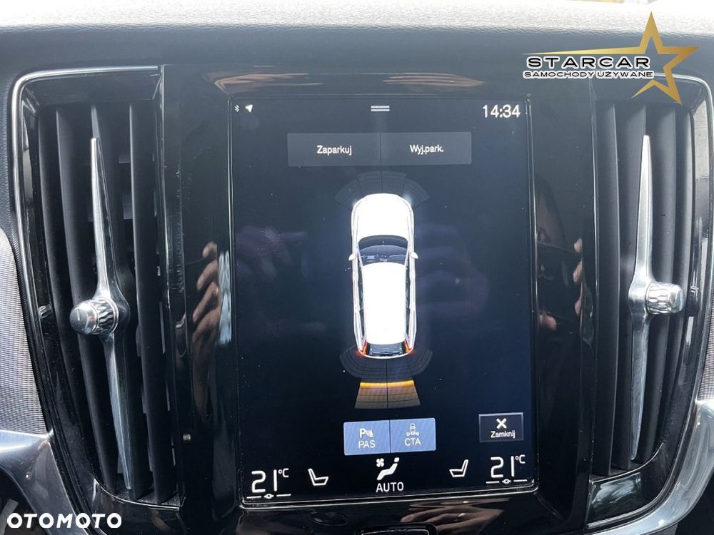 Volvo V90 Cross Country - 37