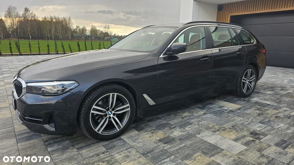 BMW Seria 5 520d xDrive mHEV - 4