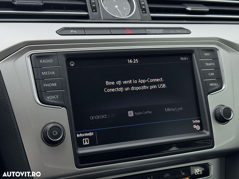 Volkswagen Passat - 13