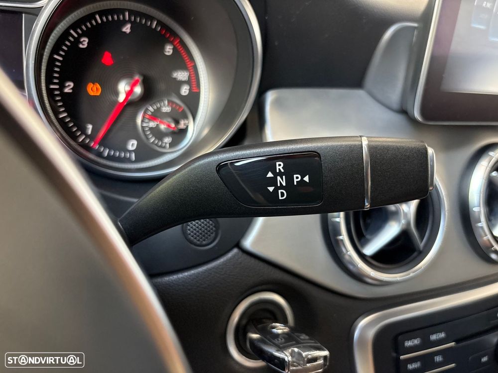 Mercedes-Benz CLA 220 d Shooting Brake AMG Line Aut. - 22
