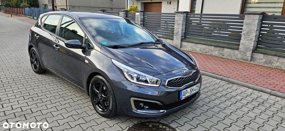 Kia Ceed 1.4 CVVT Dream Team Edition - 2