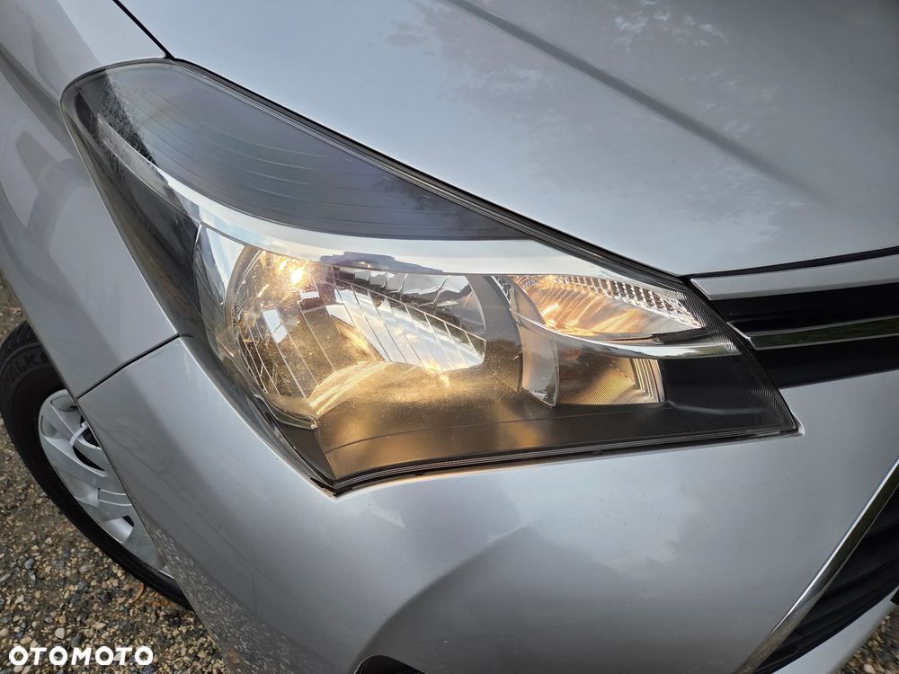 Toyota Yaris 1.33 Premium - 22