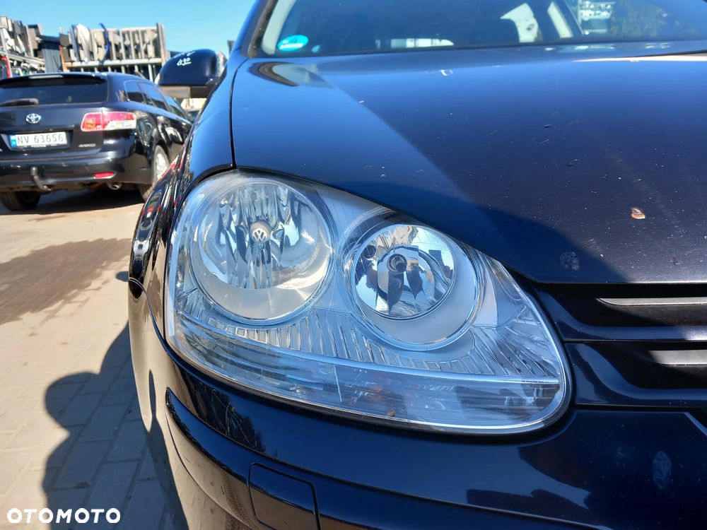 VW GOLF V LAMPA REFLEKTOR PRAWA PRZEDNIA PRAWY PRZÓD - 1