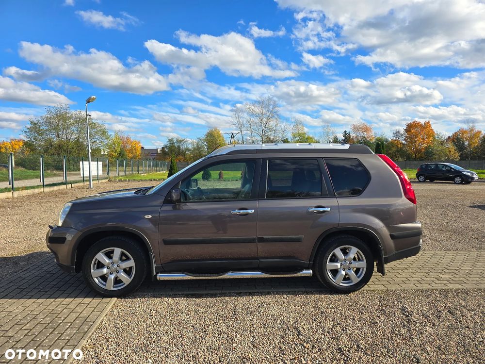 Nissan X-Trail 2.0 dCi LE - 11