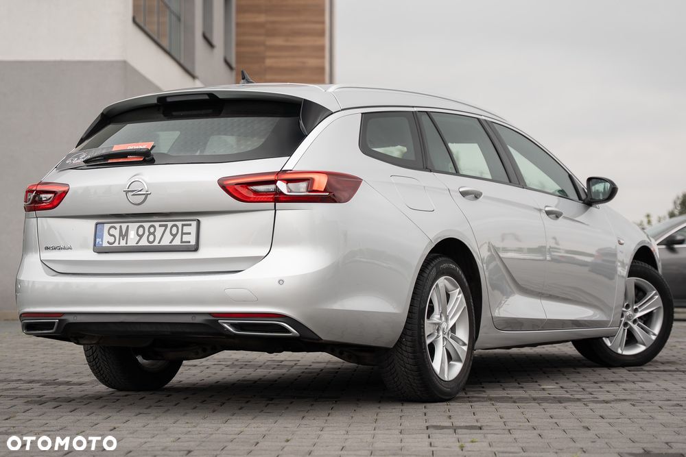 Opel Insignia 2.0 CDTI - 11