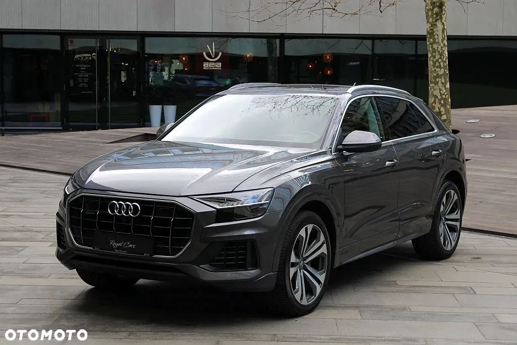 Audi Q8 55 TFSI quattro tiptronic - 1