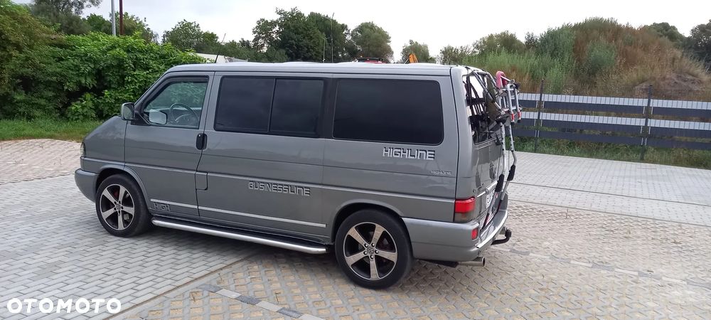 Volkswagen Caravelle - 40