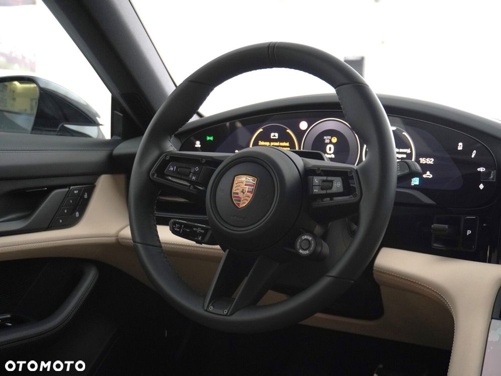 Porsche Taycan 105kWh 4S Black Edition - 39