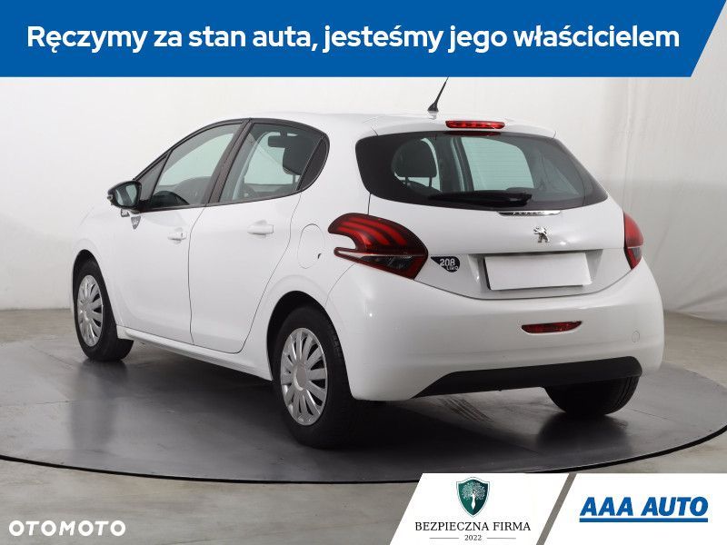 Peugeot 208 - 6