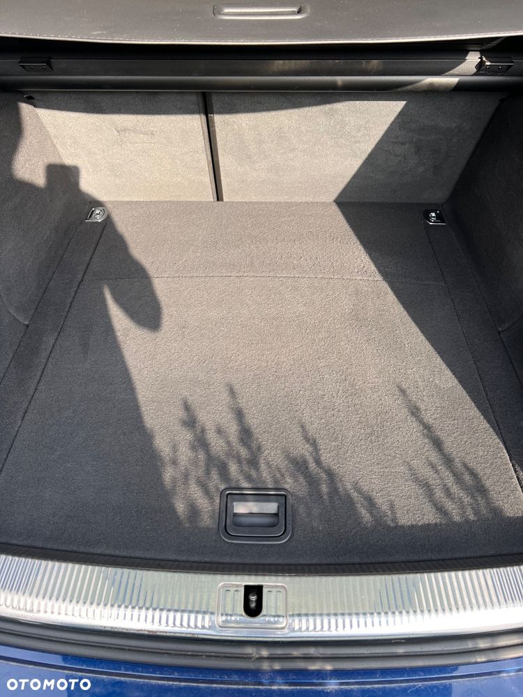 Audi A4 Avant 2.0 TDI clean diesel Quattro S tronic - 14