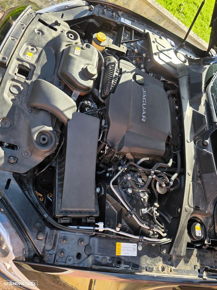 Jaguar XJ 3.0 V6 Premium Luxury - 4