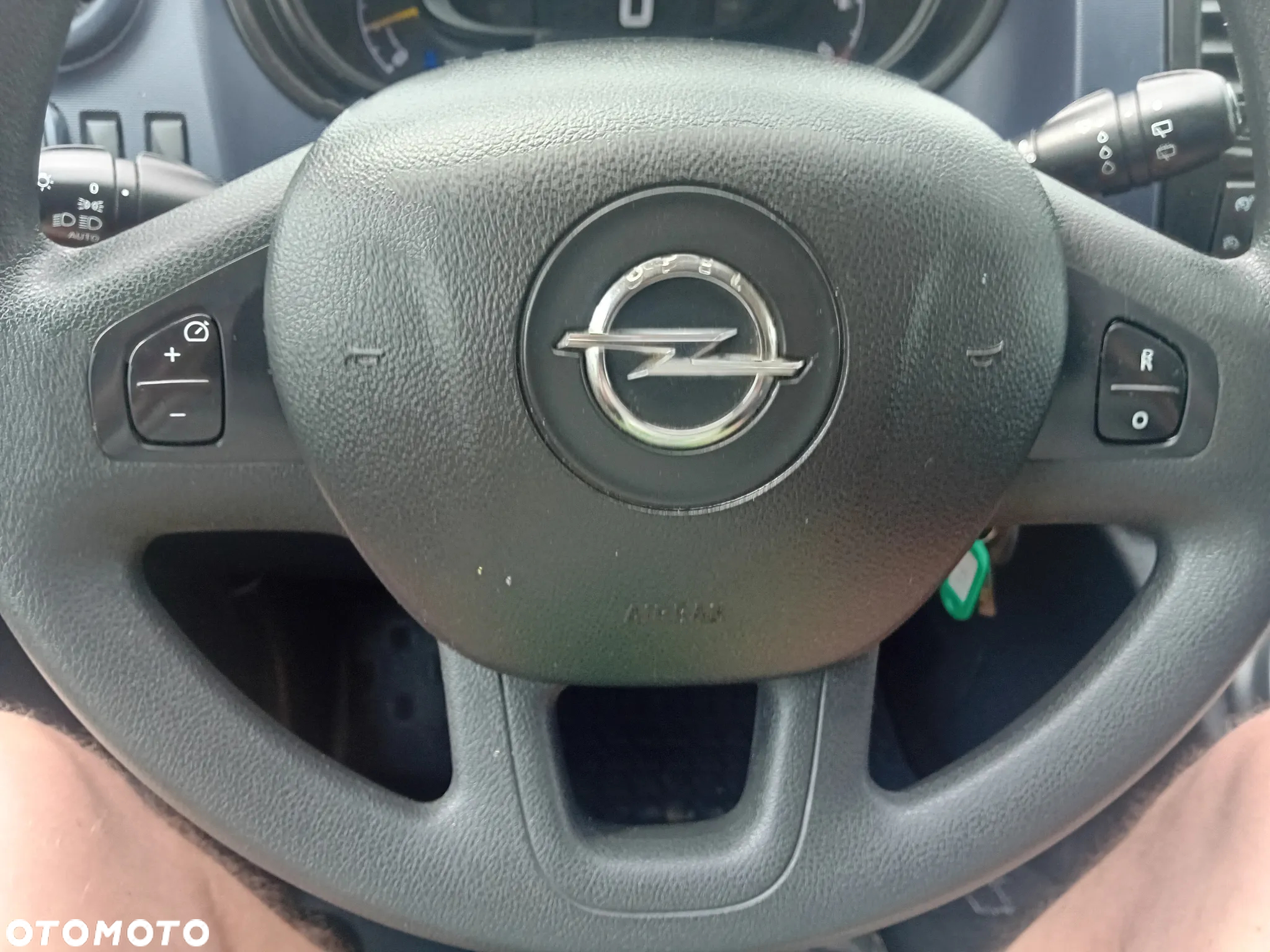 Opel Vivaro - 26