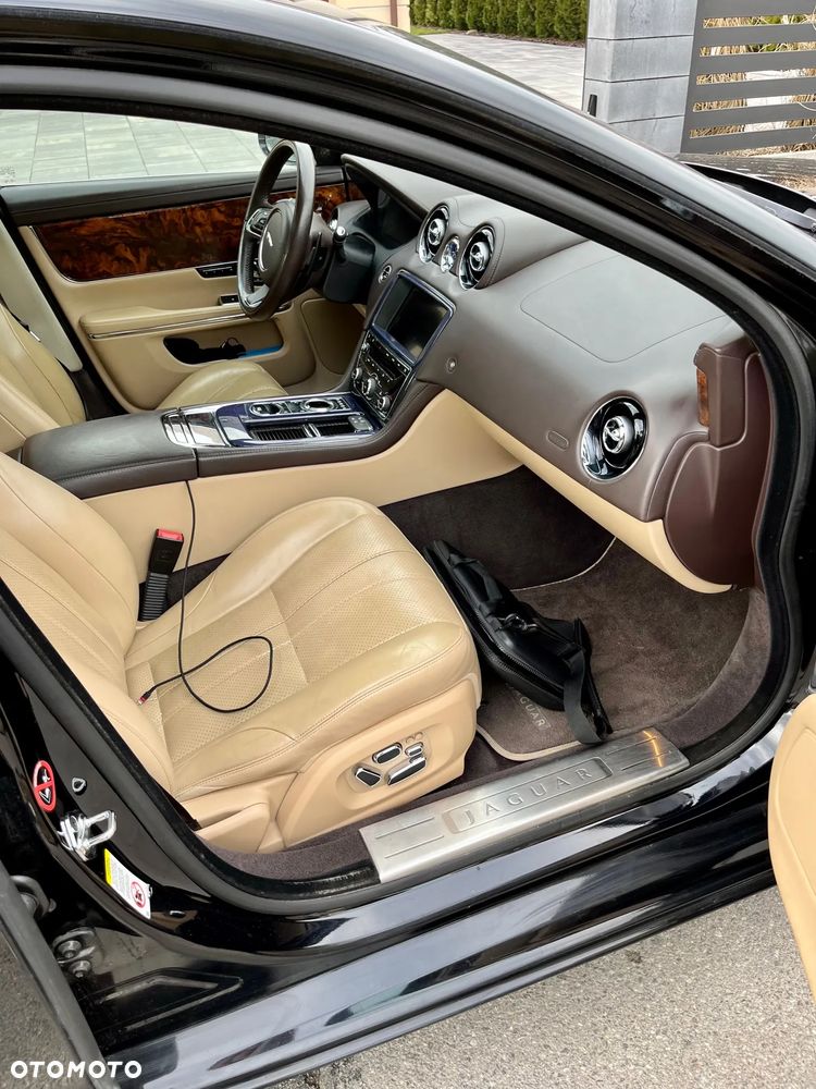 Jaguar XJ 3.0 V6 Kompressor Luxury - 19