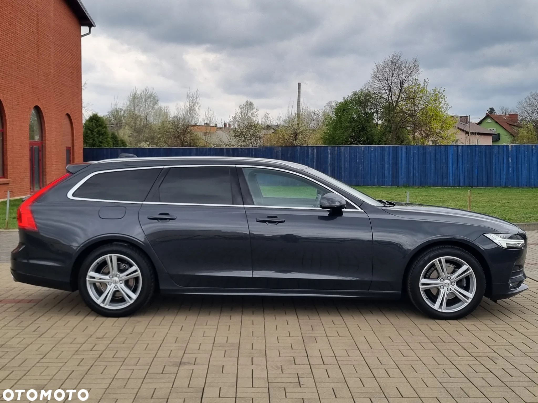 Volvo V90 D4 Geartronic Momentum Pro - 6