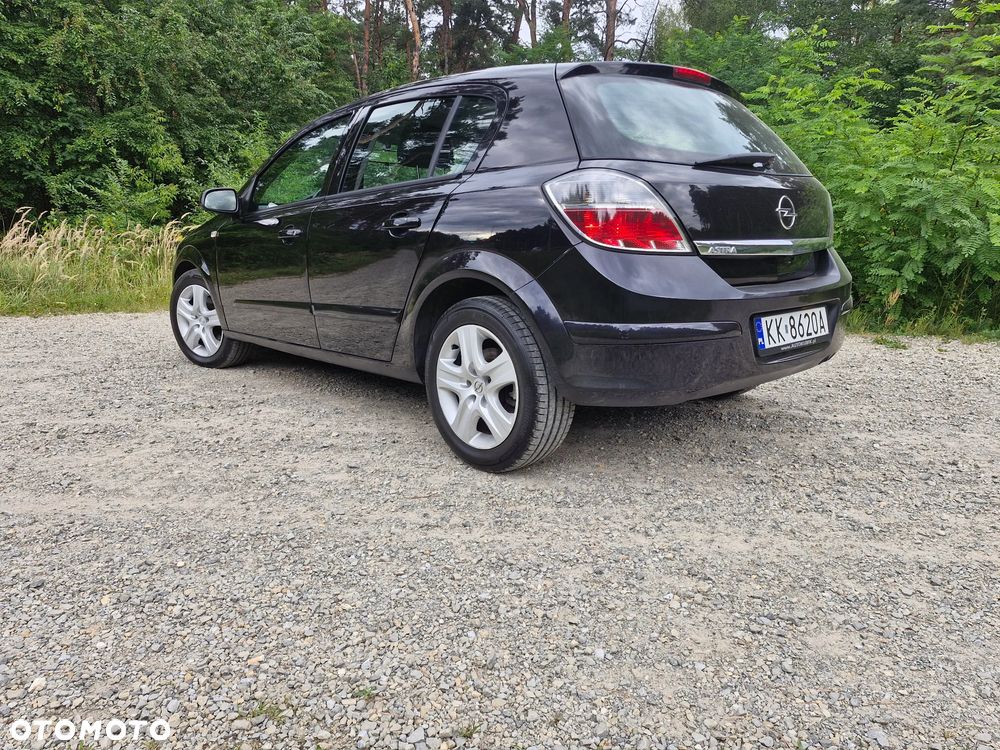 Opel Astra 1.6 Enjoy - 9