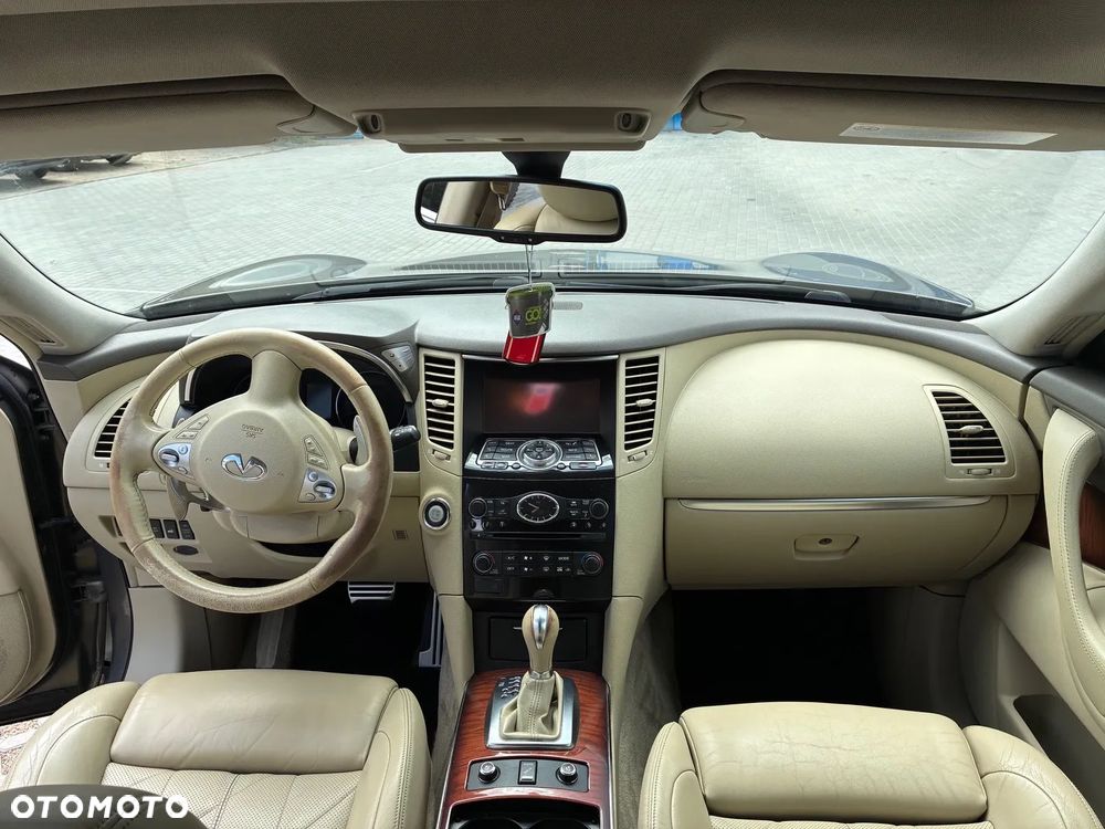Infiniti QX70 3.0d S Premium - 8
