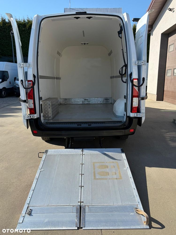 Renault Master L3H2 Blaszak Furgon z windą - 6
