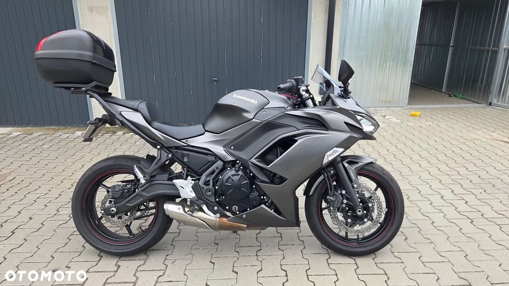 Kawasaki Ninja - 4
