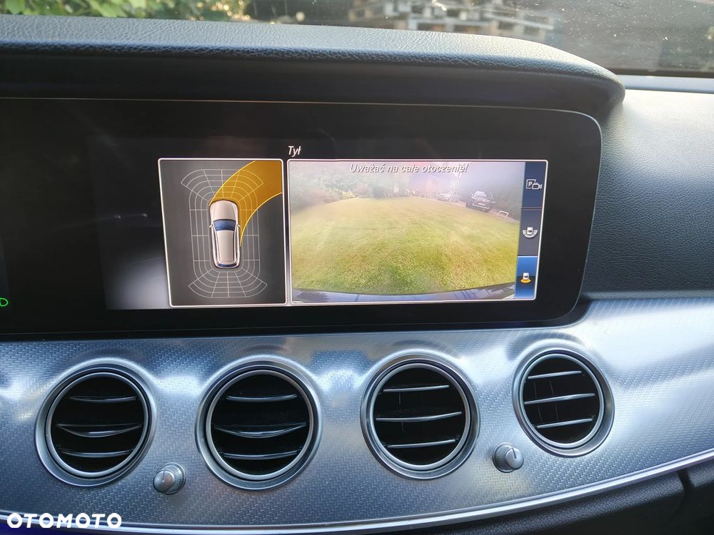 Mercedes-Benz Klasa E 300 de 9G-TRONIC - 21