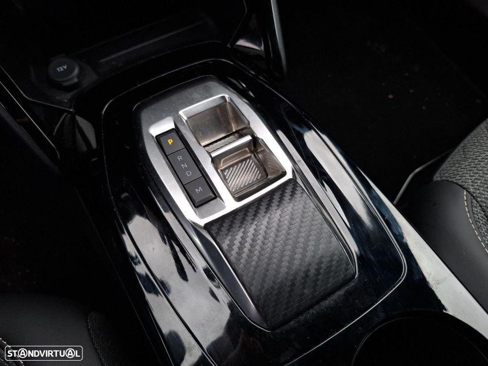 Peugeot 2008 1.2 Hybrid Active e-DCS6 - 18