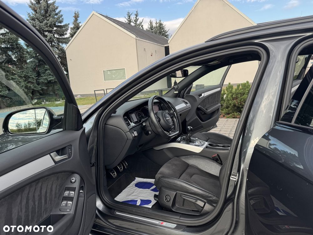 Audi A4 Avant 2.0 TDI DPF clean diesel S line Sportpaket - 17