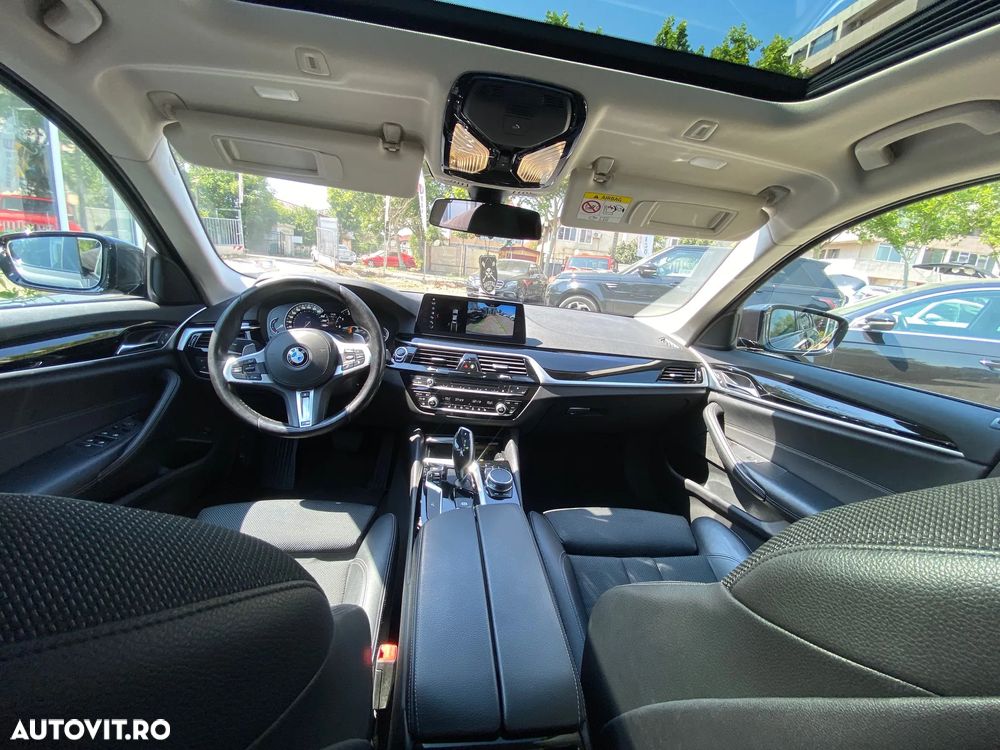 BMW Seria 5 530i Aut. Sport Line - 13