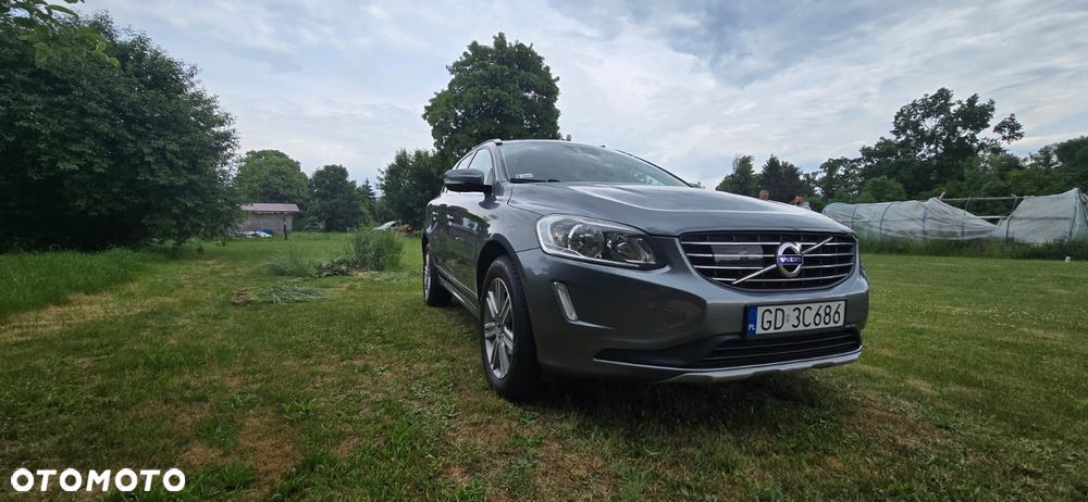 Volvo XC 60 D4 R-Design - 11