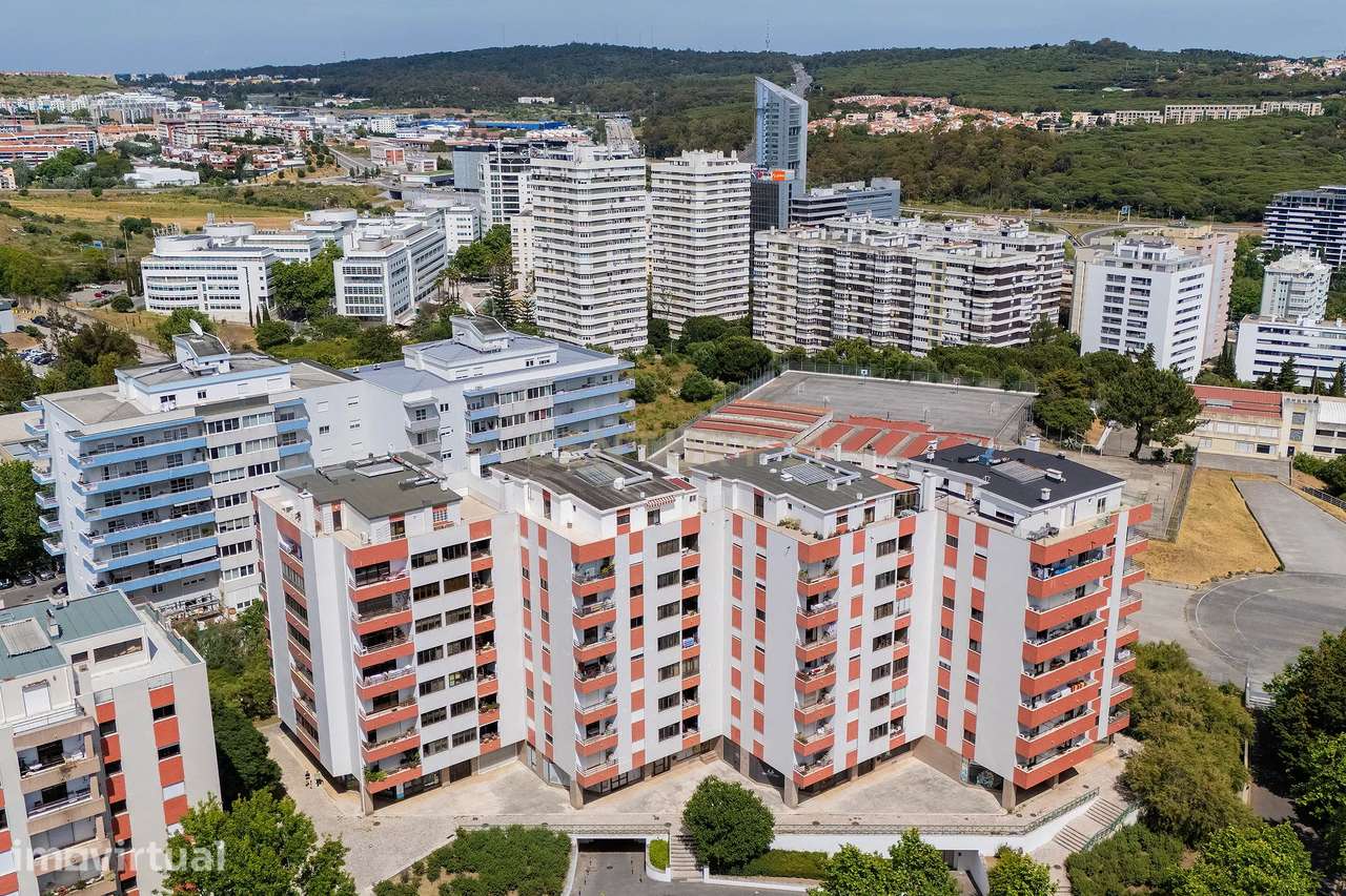 Apartamento T3 Miraflores - Oeiras com Garagem Box - Grande imagem: 3/43