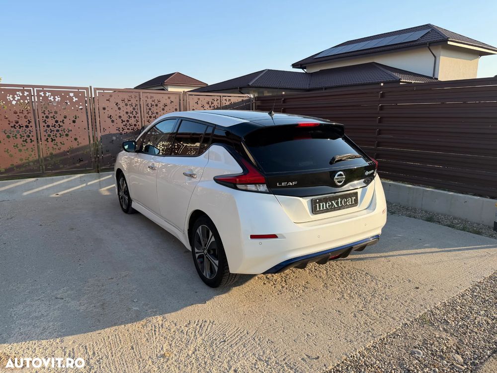 Nissan LEAF 40 kWh N-Connecta - 9