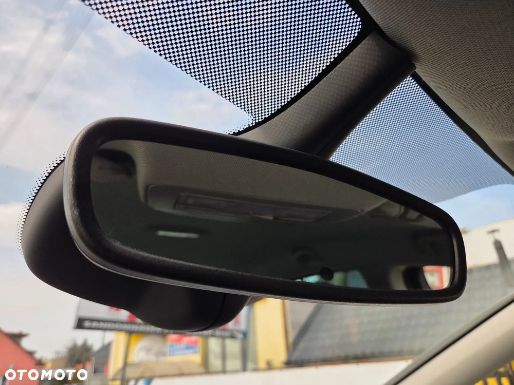 Opel Zafira 1.4 Turbo Business Edition - 16