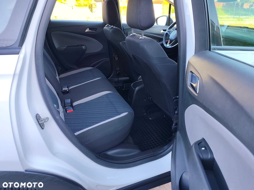 Opel Crossland X 1.2 120 Lat - 9