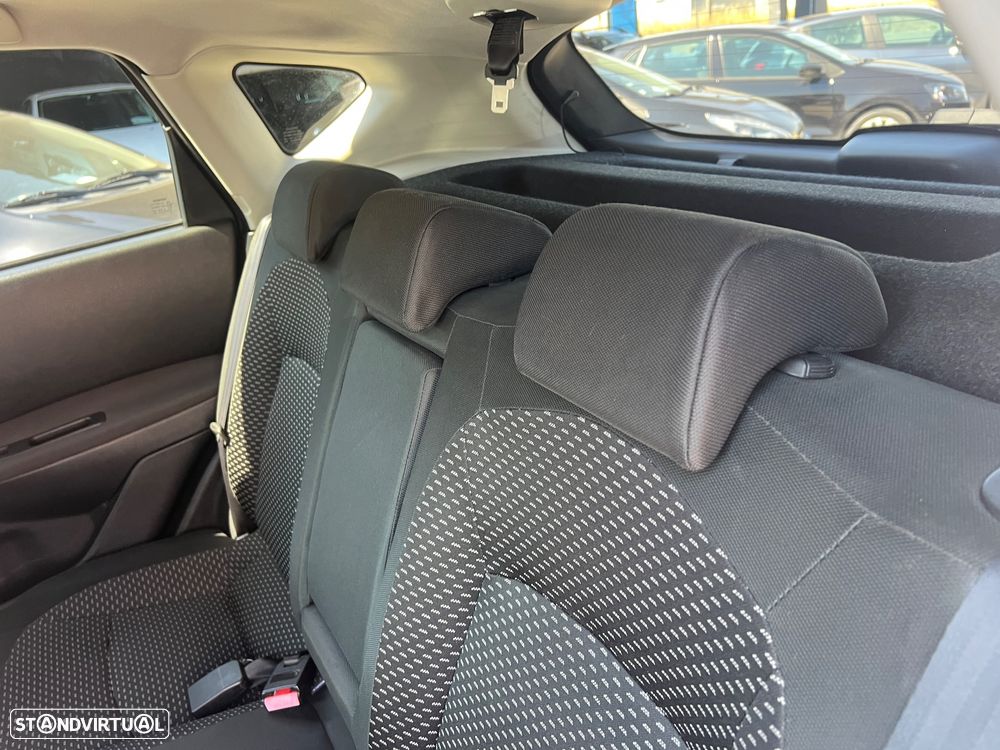 Nissan Qashqai 1.5 dCi Tekna Premium 18 - 13