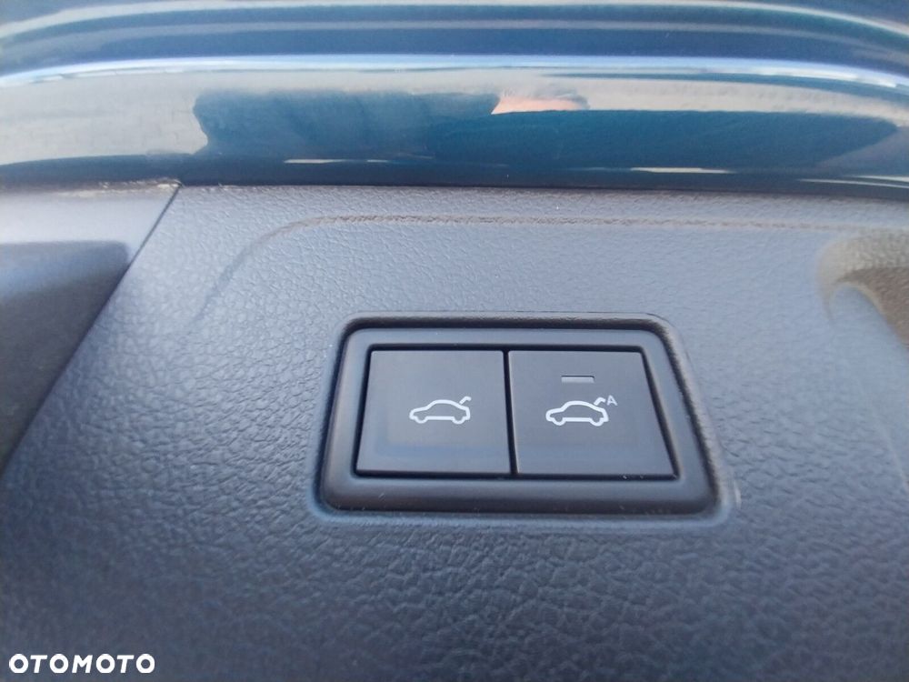 Volkswagen Passat Variant - 9