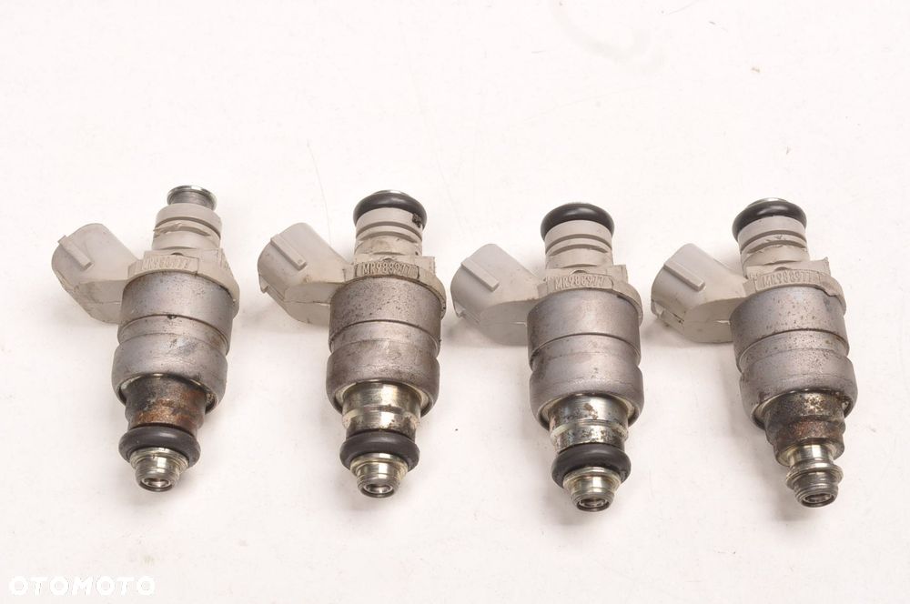 COLT VI FORFOUR 454 LANCER VIII 1.3 1.5 16V WTRYSKI MR988977 168tys km - 4