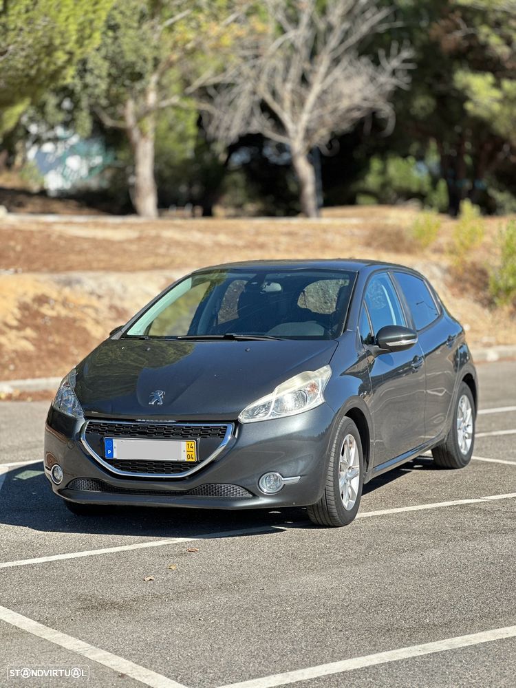 Peugeot 208 1.2 VTi Allure - 1
