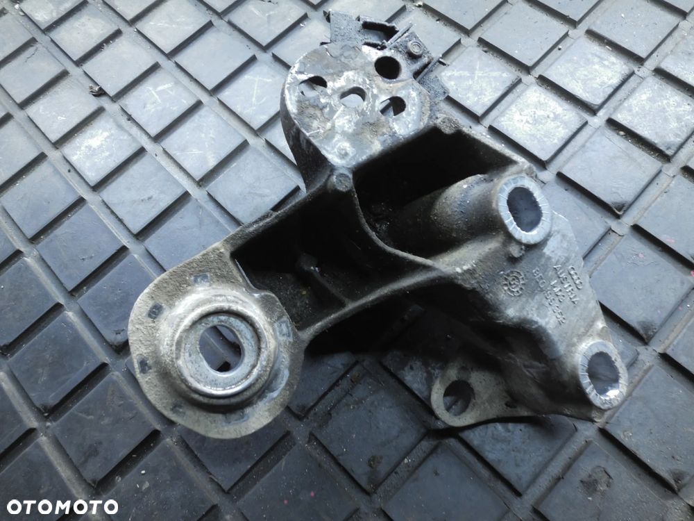 VW AUDI SEAT SKODA 1.8 TURBO ŁAPA SILNIKA 8E0199352 - 1
