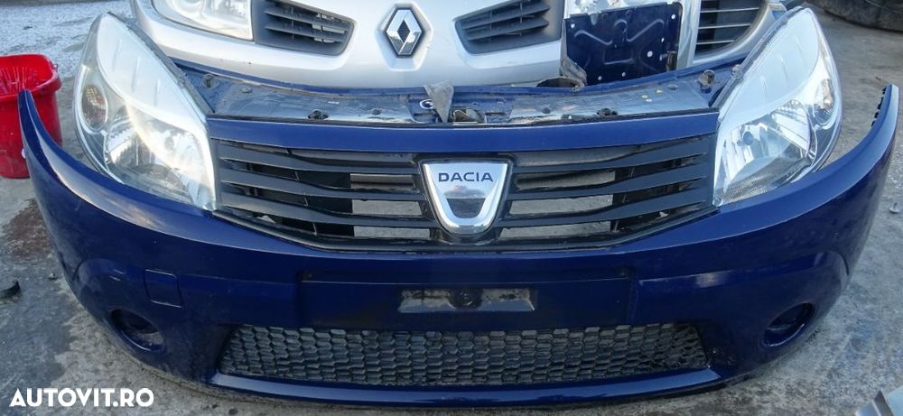 Fata completa Dacia Sandero din 2012 volan pe stanga - 1