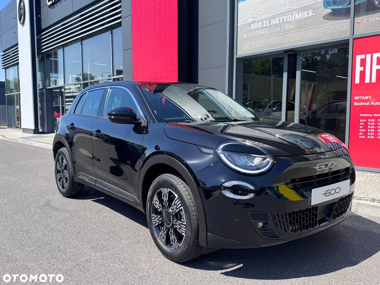 Fiat 600 1.2 Turbo Hybrid eDCT - 2