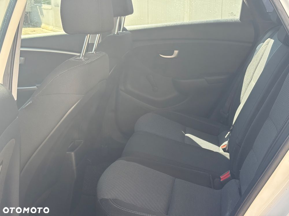 Hyundai i30 1.6 Premium - 15