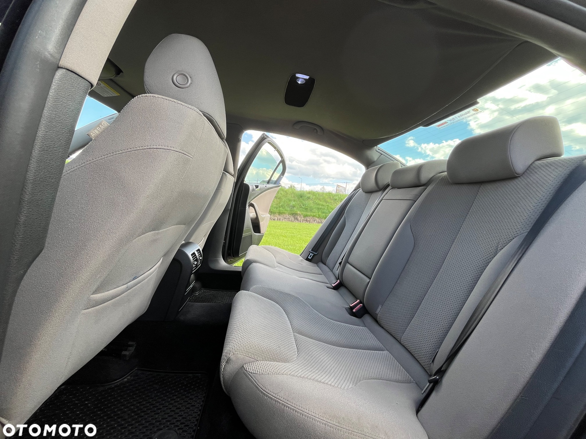 Volkswagen Passat 2.0 TDI Comfortline - 8