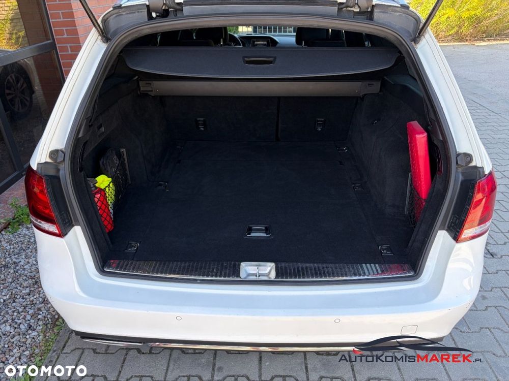 Mercedes-Benz Klasa E 250 CDI 7G-TRONIC Elegance - 29