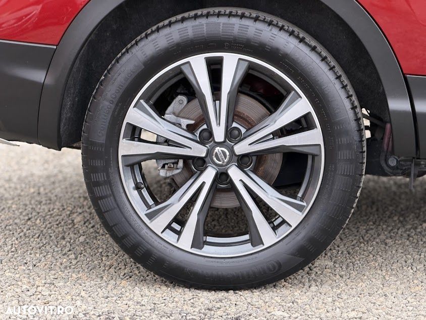 Nissan Qashqai 1.2 DIG-T Xtronic N-Connecta - 17