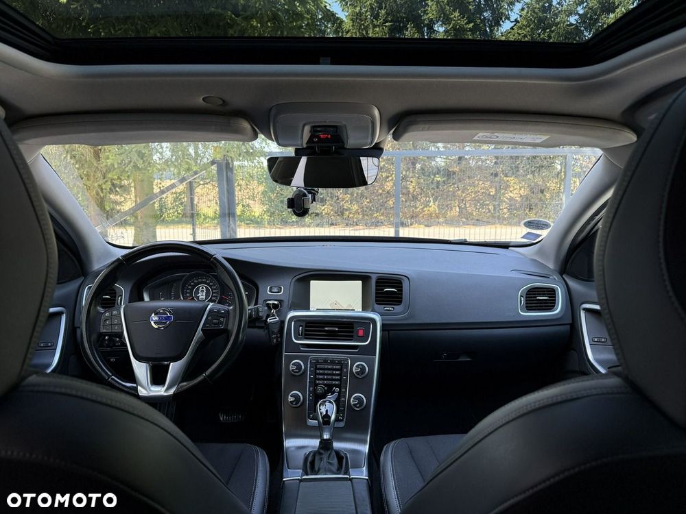 Volvo V60 T3 Geartronic Momentum - 3