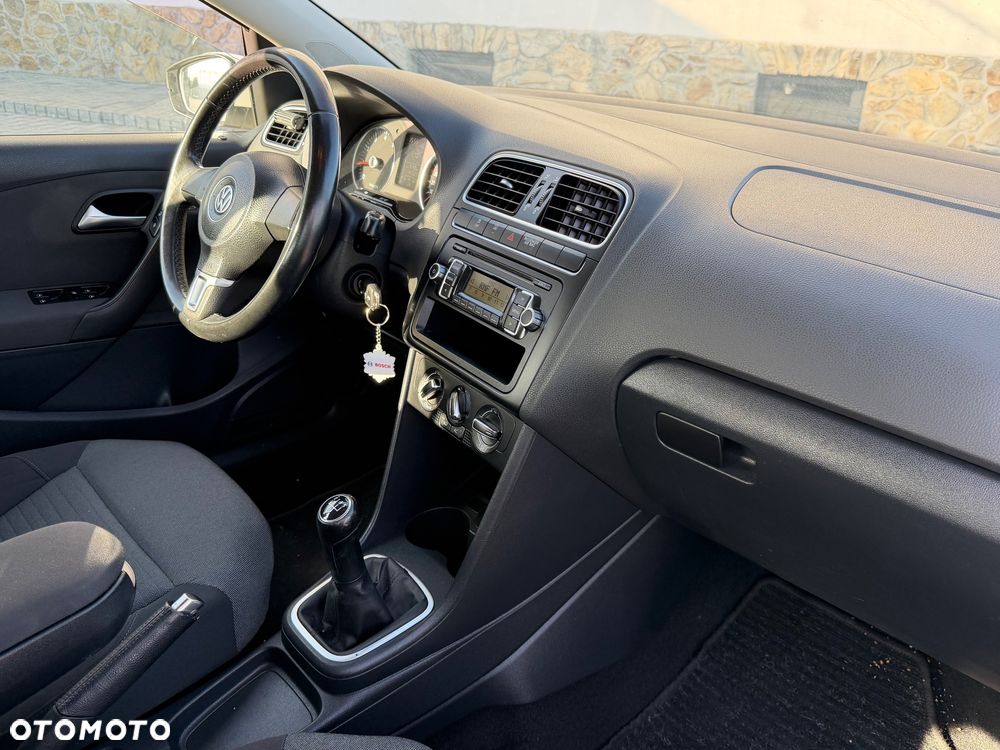 Volkswagen Polo - 27