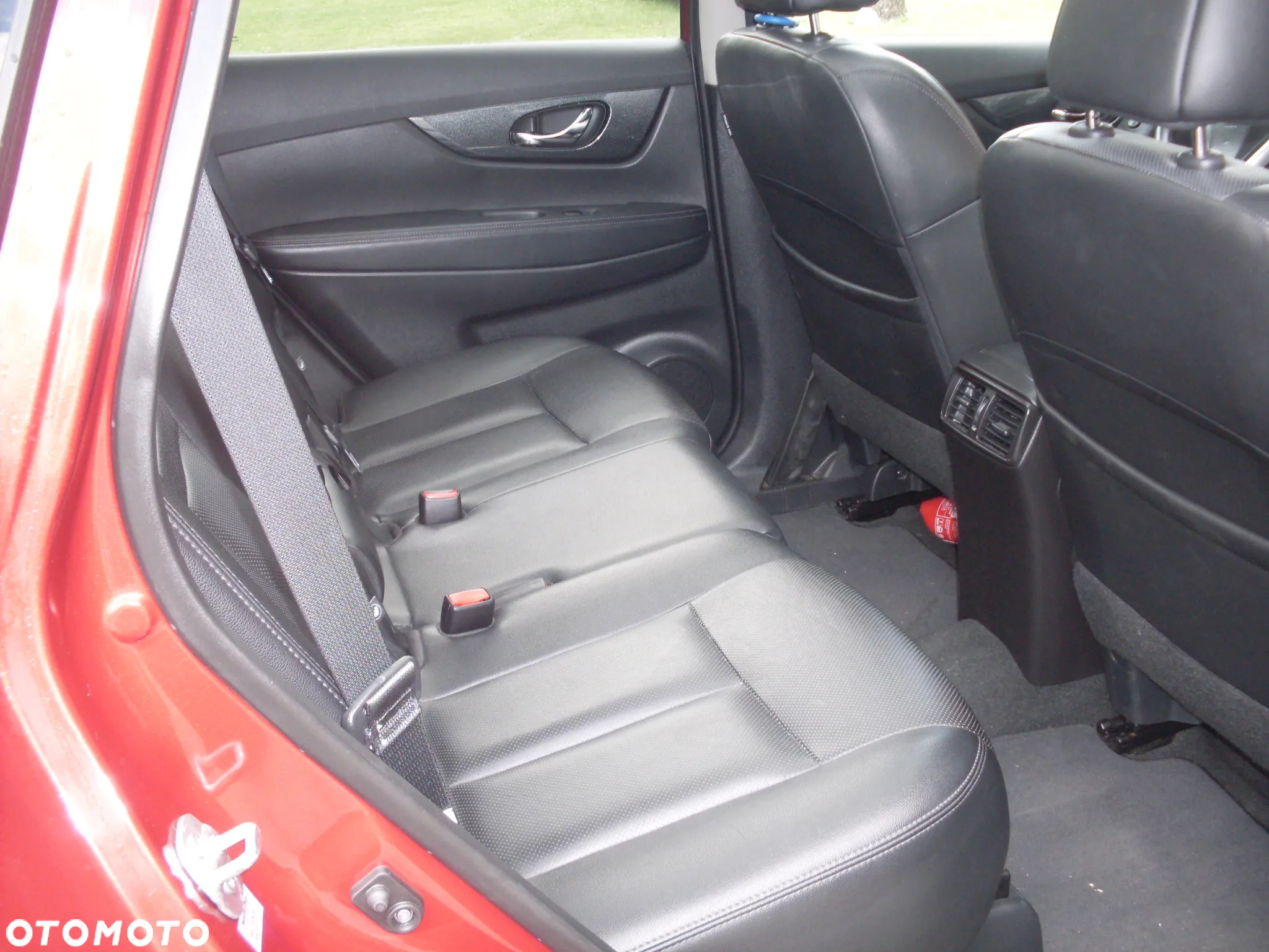 Nissan Rogue - 6