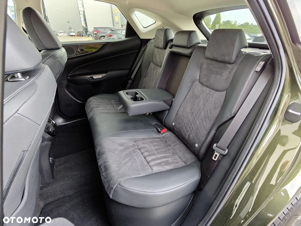 Lexus NX 350h Elegance 2WD - 12