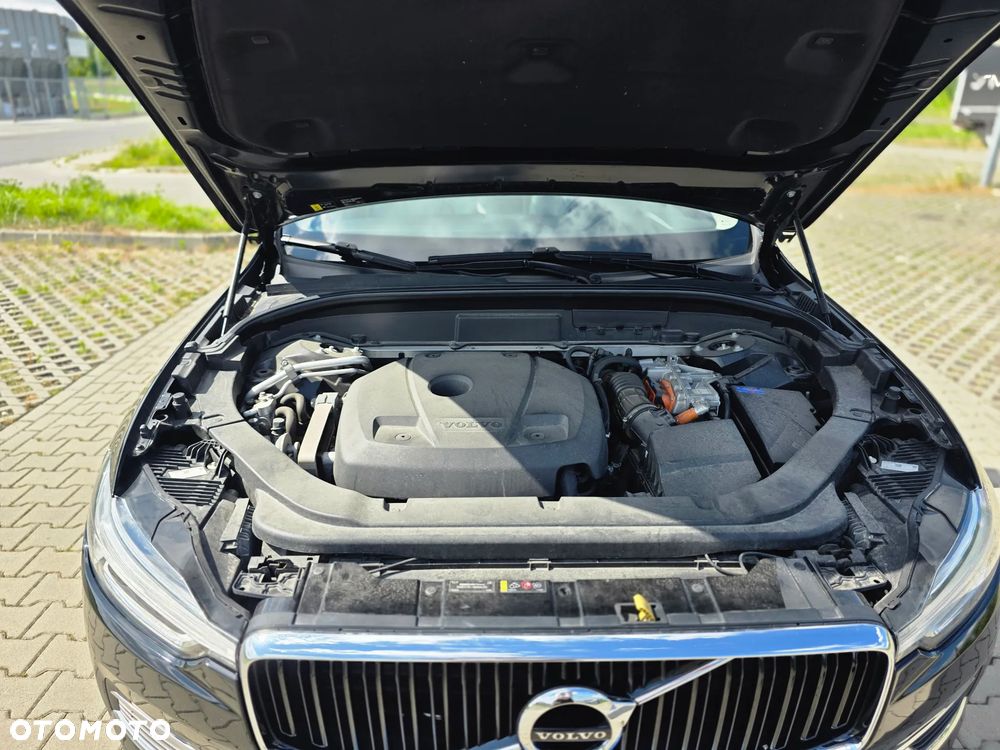 Volvo XC 60 T8 AWD Plug-In Hybrid Momentum - 15