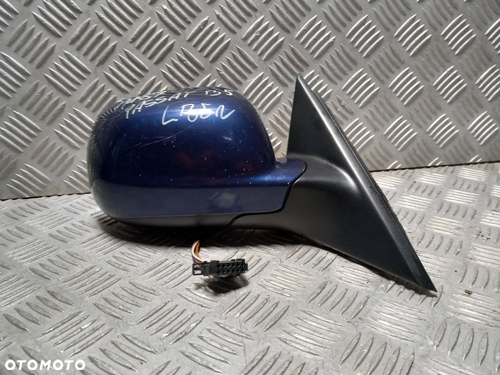 VW PASSAT B5 LUSTERKO PRAWE KOLOR: LB5N