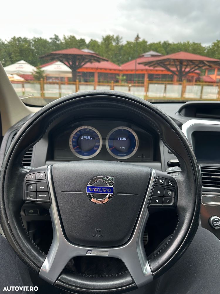 Volvo XC 60 D5 AWD RDesign - 21