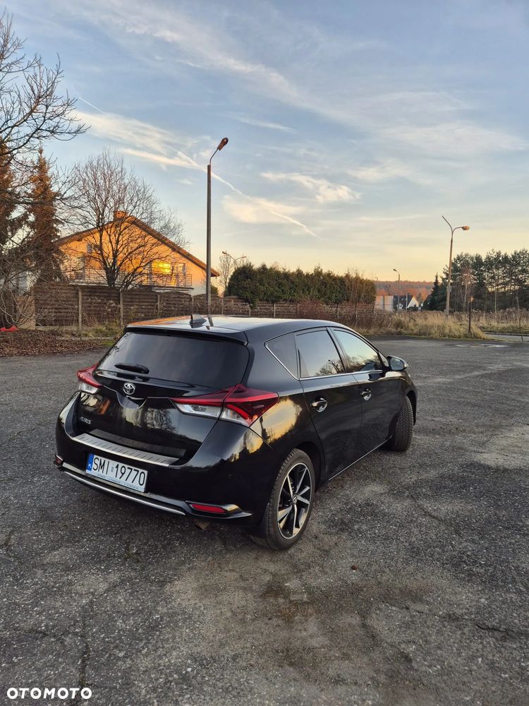 Toyota Auris 1.6 Dynamic - 2